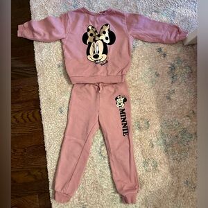 H&M Kids size 5, pink sweatsuit
